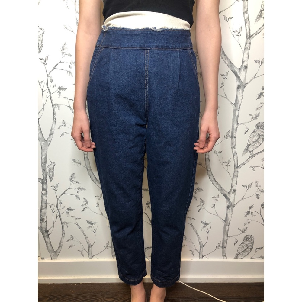 Etam Super Hi Waist Pleated Mom Jeans - Size M